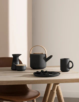 Kitchen & Entertaining